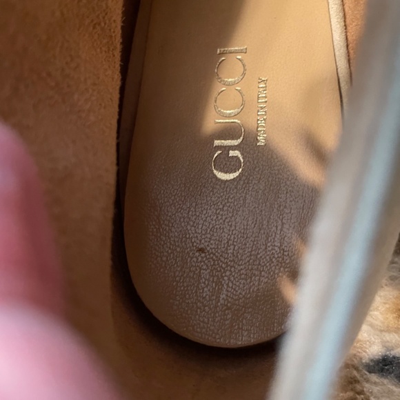 Gucci Suede Women's Shoes - Picture 4 of 4